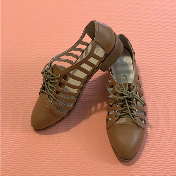 Shoes from Victoria’s Secret! - Picture 2 of 4